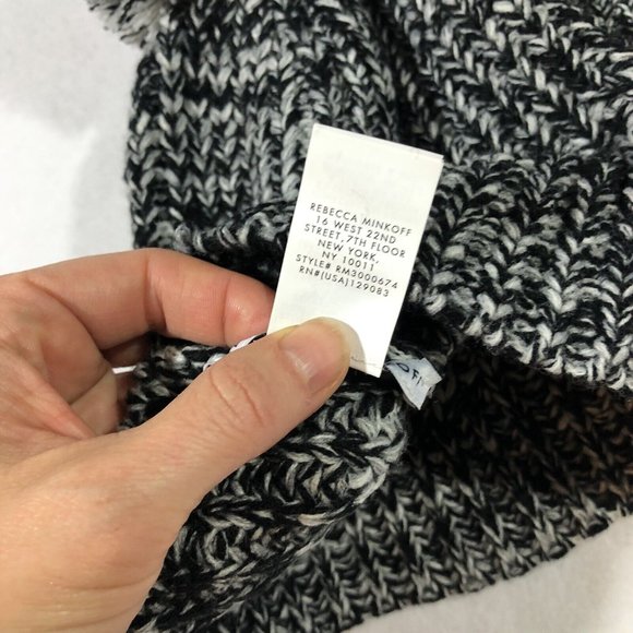 NEW Rebecca Minkoff Womens Marled Set Beanie Armwarmers Black RM3000674-976 $70